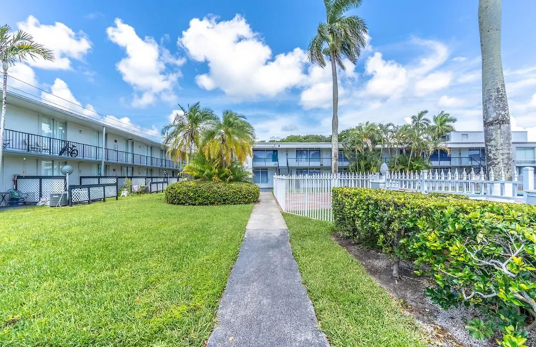 Stylish Apts In Oakland Park Near Ft Lauderdale-1