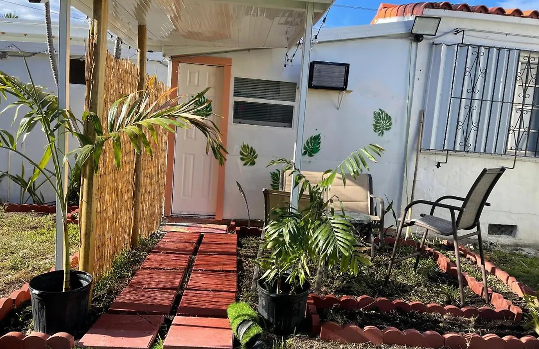 Habitacion Centrica Calle 8 Miami (2)-1