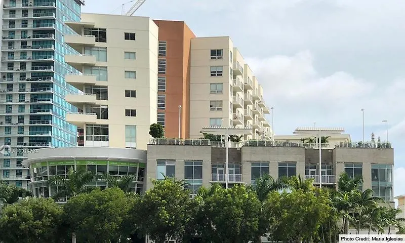Wonderful 1 Bedroom Condo In Midtown.-1