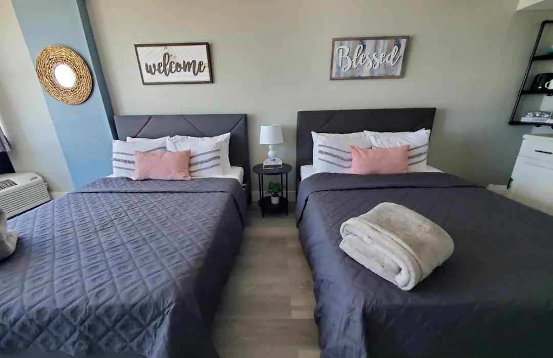 Cozy Private Studio With Beautiful View-1