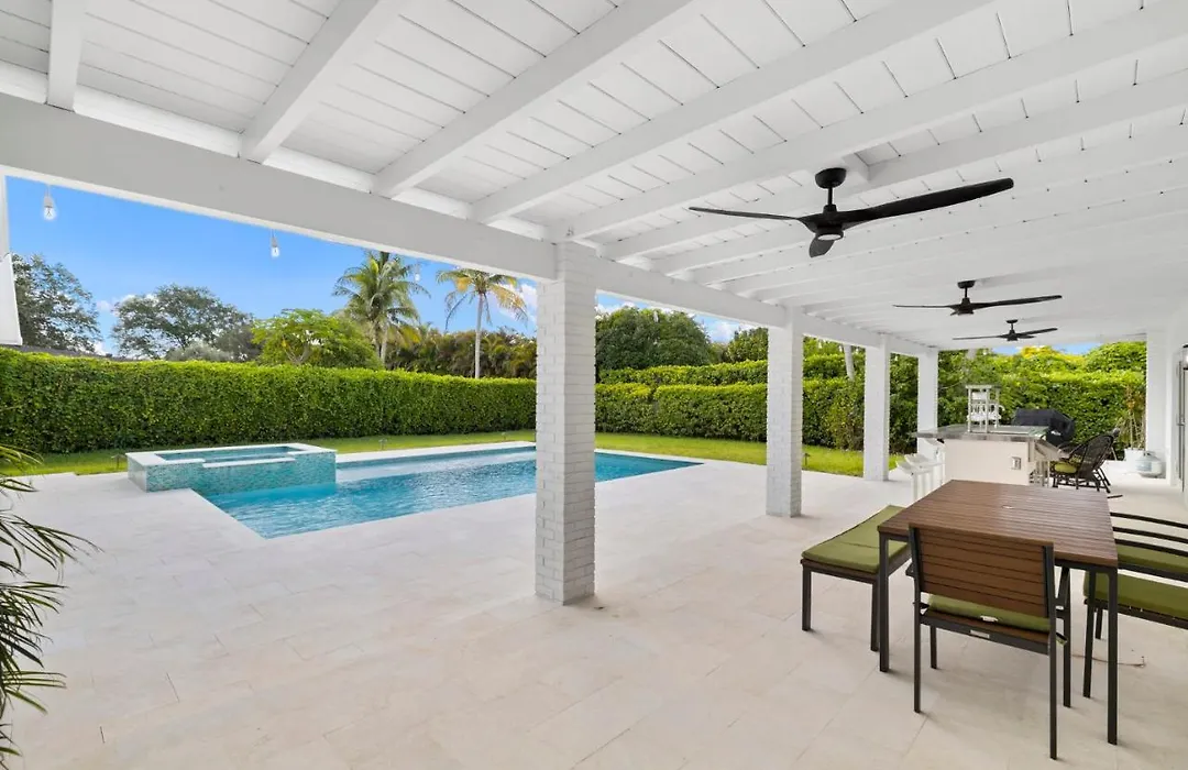 Opal Oasis - Pool, Spa, Luxury In Great Location!-1