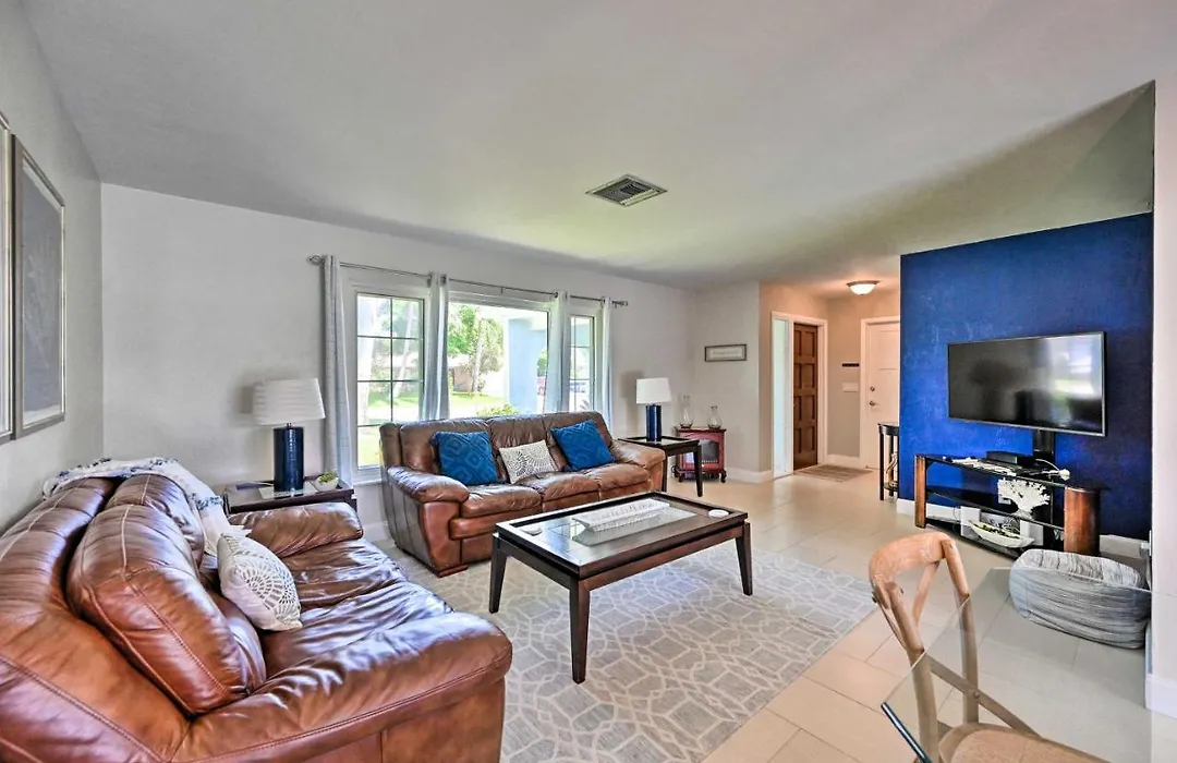 Naples Paradise With Private Pool, 4 Mi To Beach!-1