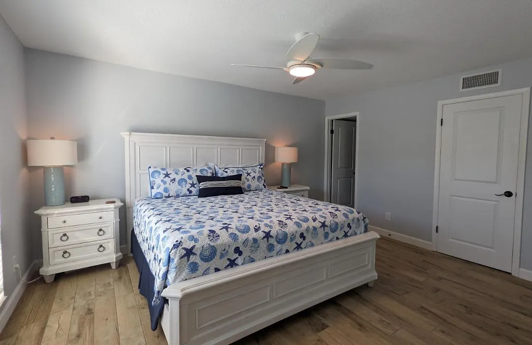 Sea Club Condo #32-1