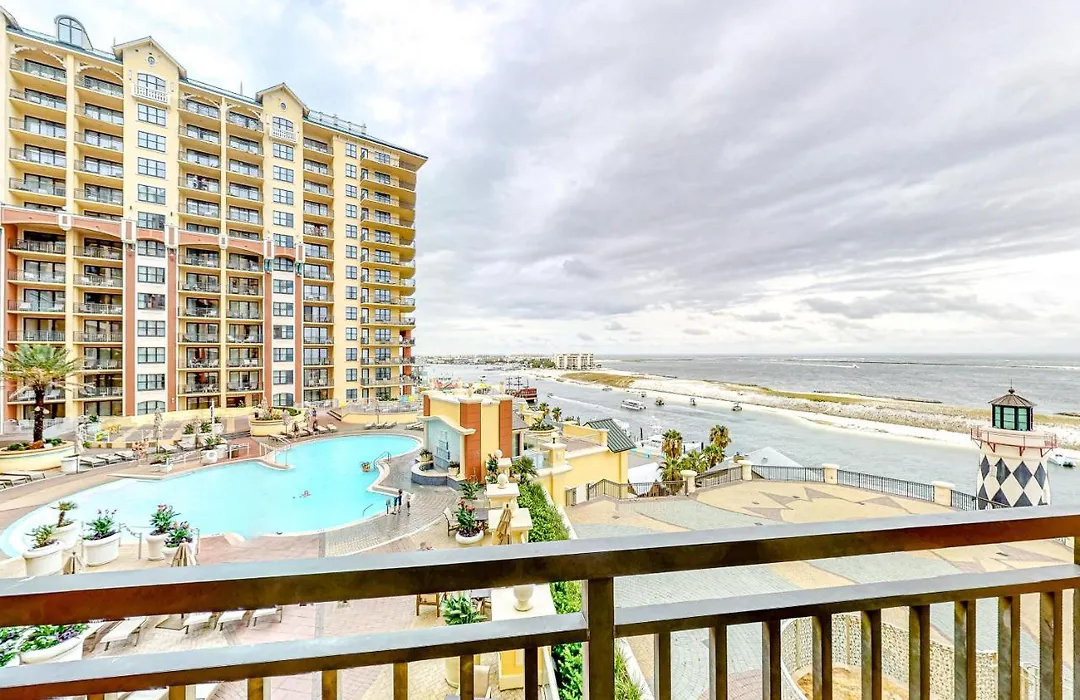 Emerald Grande 324-1