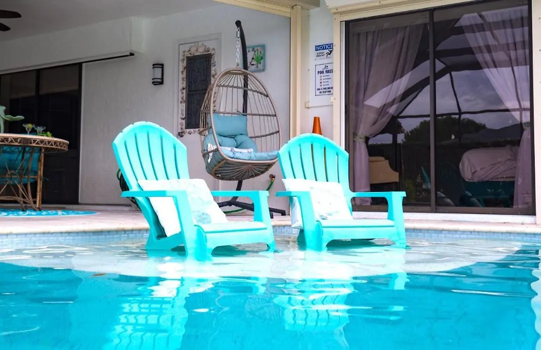 In The Heart Of Naples, Suite With Lake & Pool-1