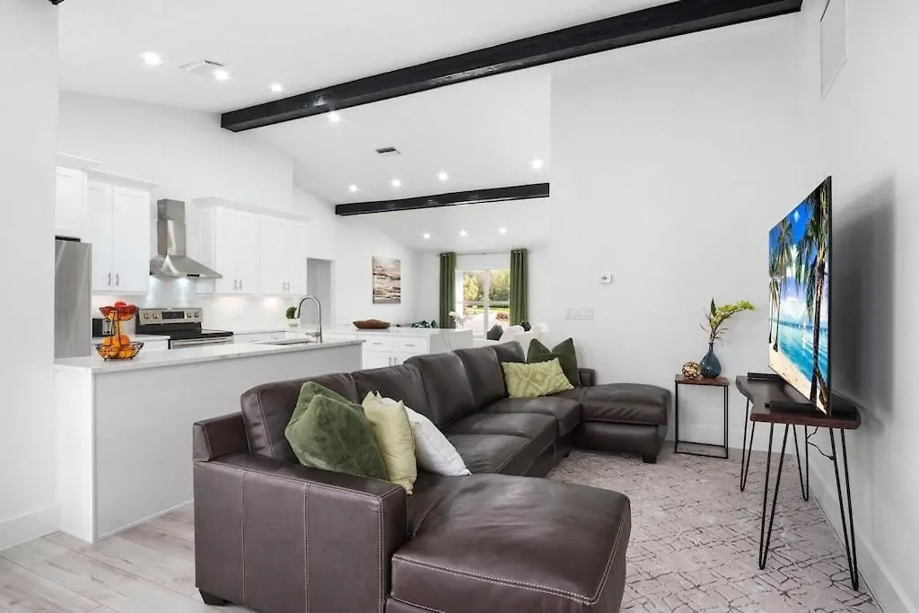 Heated Pool Home Located In Golf Course Community-1
