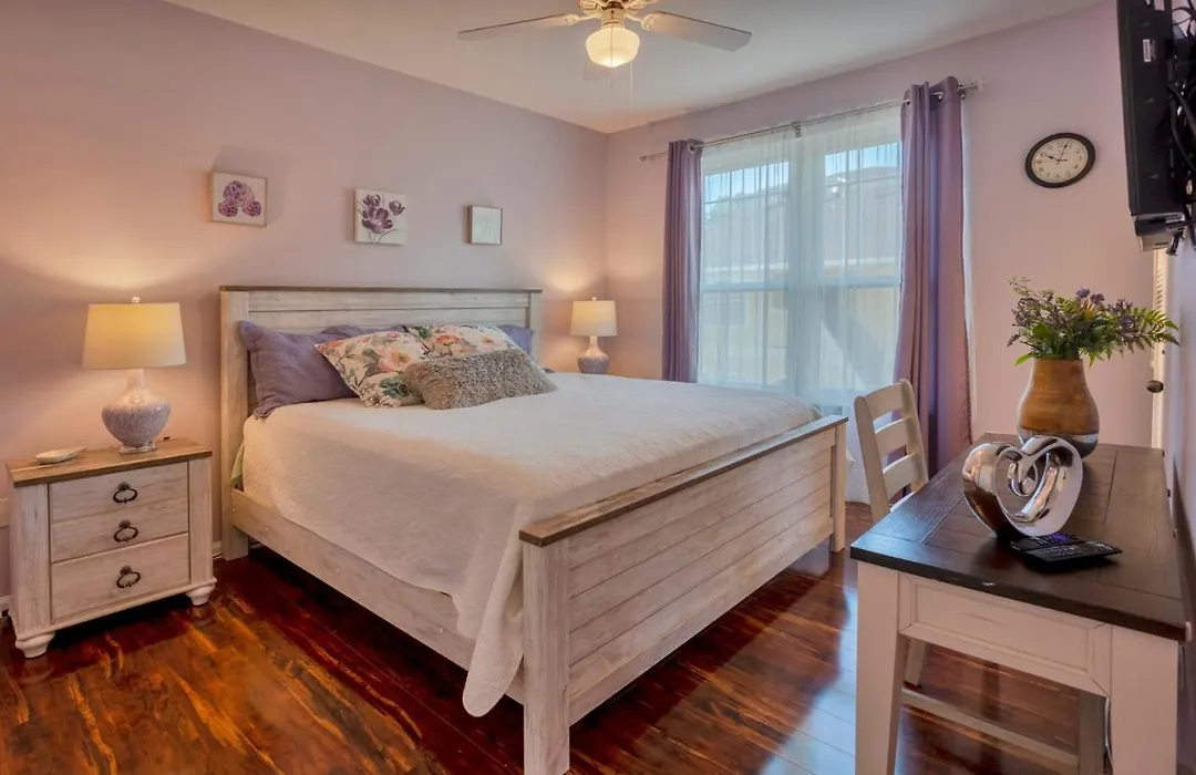 New 2Bed2Bath Condo - Clearwater Beach - Free Wi-Fi And Parking-1