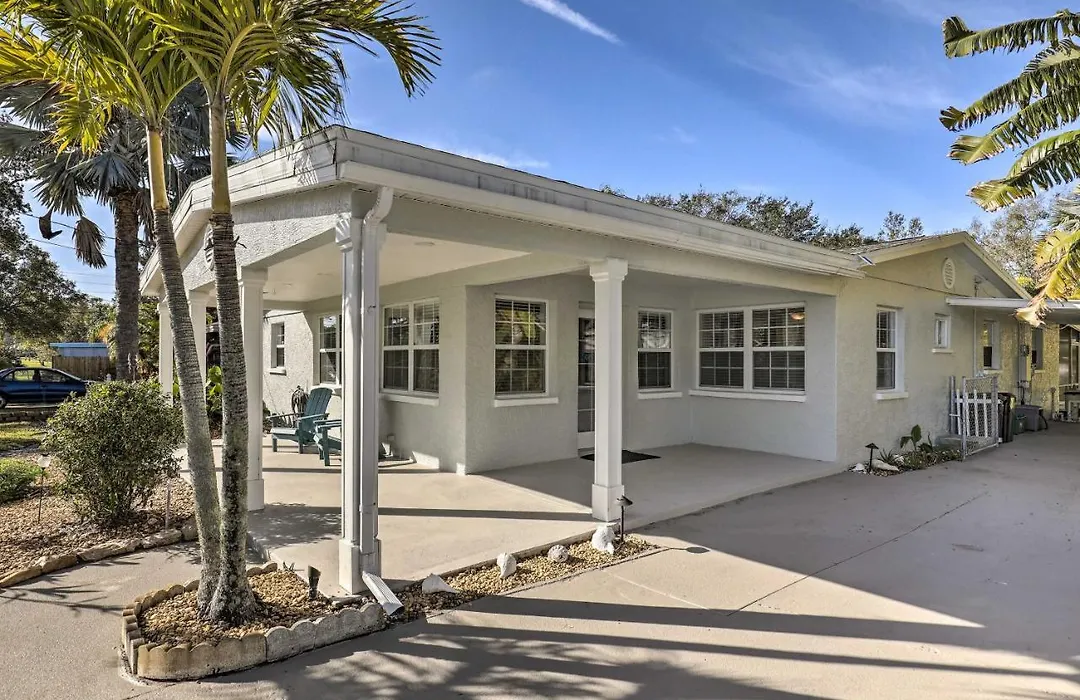 Tarpon Springs Vacation Rental With Pool!-1