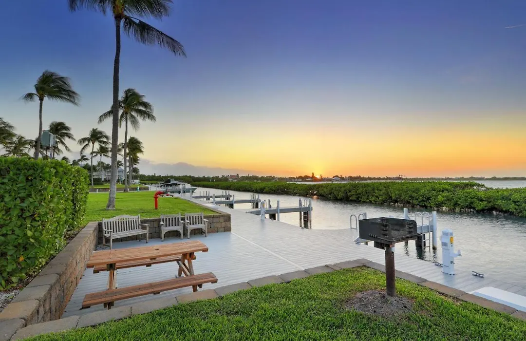 Waterfront Luxury Villa 51 With Sunset Views And Boat Slip Townhouse-1