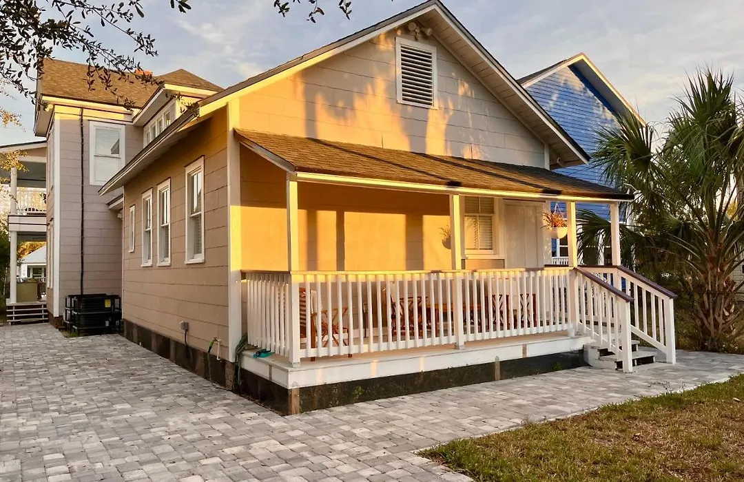 Lovely Guesthouse In The Up-And-Coming Springfield-1