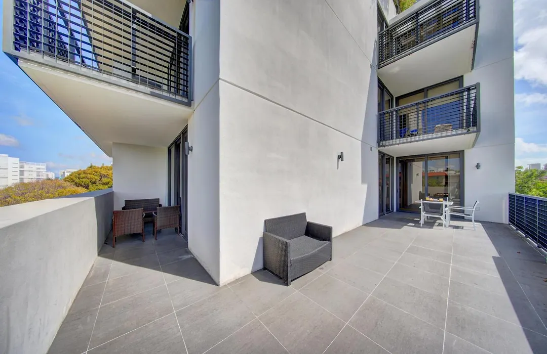 Moderno Residences By Bay Breeze-1