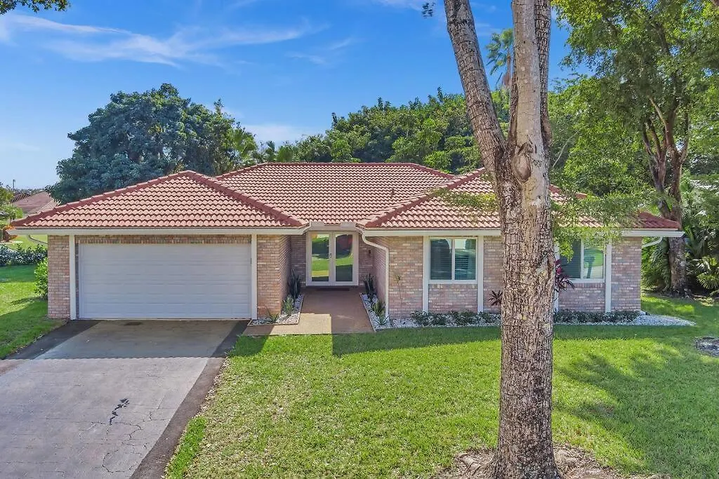 Coral Spring'S Florida Paradise House.-1