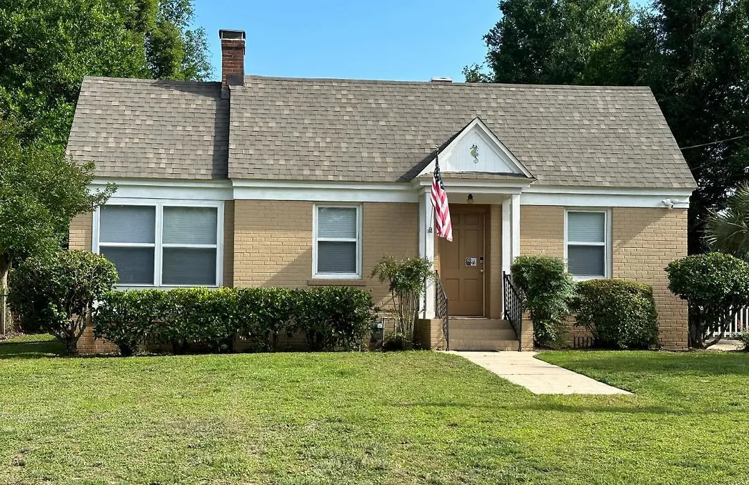 Calypso Pensacola In East Hill Neighborhood !-1