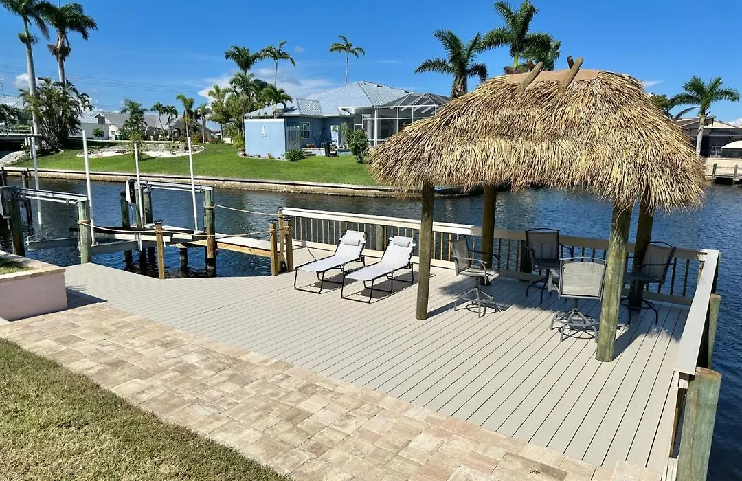 Hidden Harbor Sw Cape- Waterfront Private Home Locally Owned & Managed, Fair & Honest Pricing-1