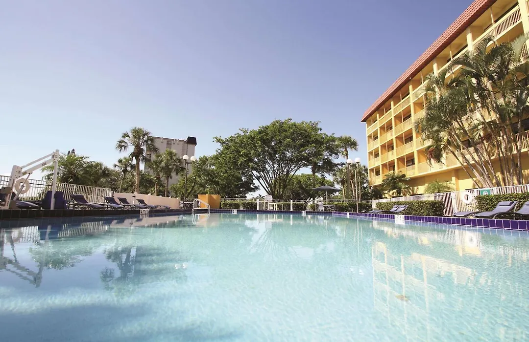 La Quinta By Wyndham Coral Springs University Dr-1
