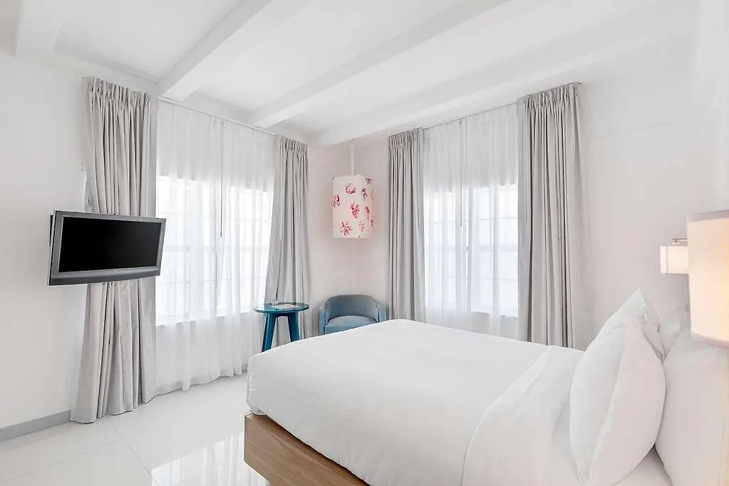 Townhouse Miami Bch. Trademark-1