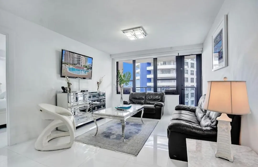 Beachfront Condo W Beach Service 1207-1