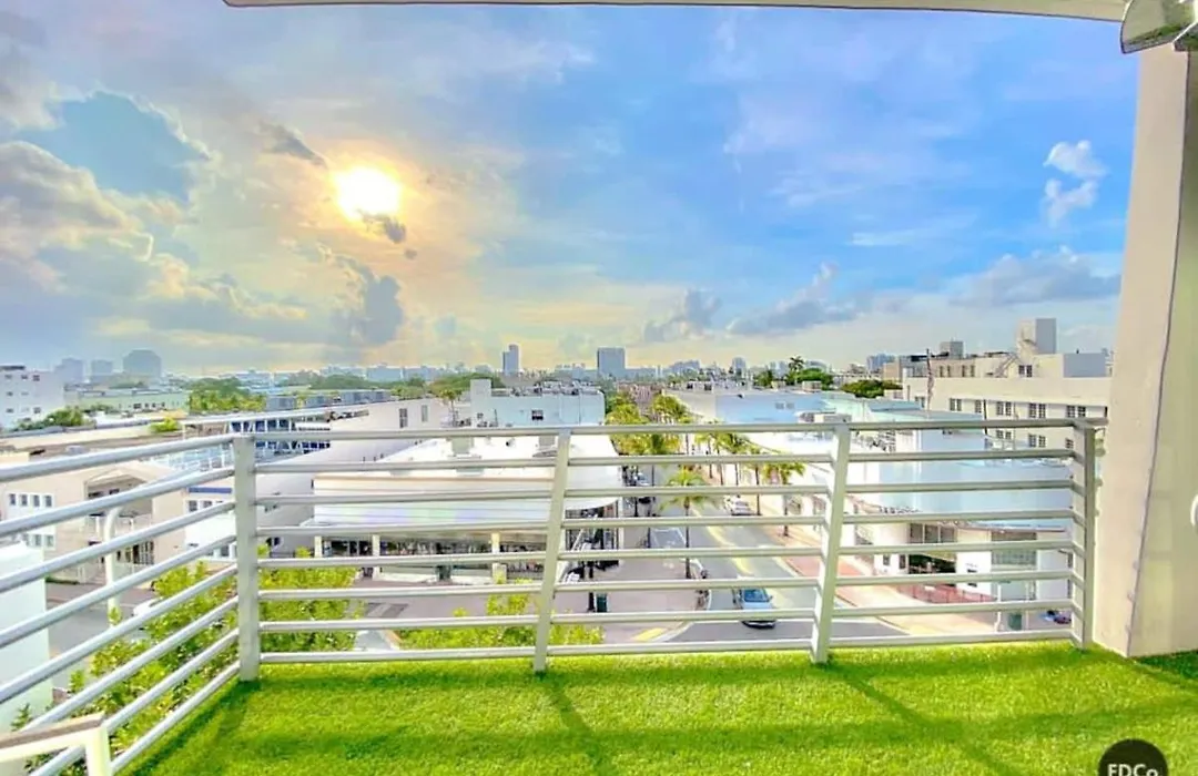 Oceanview Ph With Private Rooftop & Outdoor Tub-1