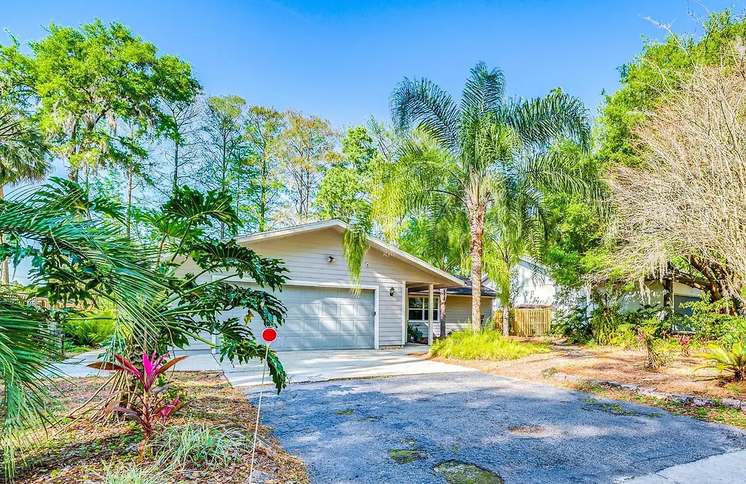 Dock And Lanai Waterfront Home In Dunnellon-1