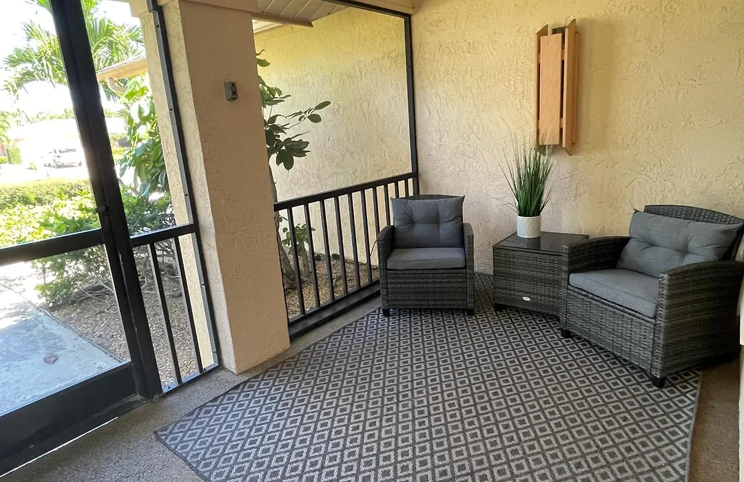 Pool Home With A New Sparkling Pool, Close To Beach, Lovely Lake View-1