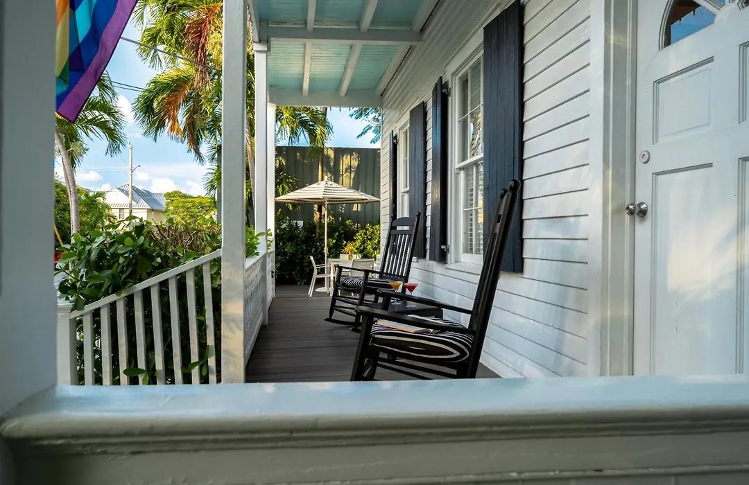 Alexander'S Guesthouse-Adult Exclusive, Lgbtq Friendly-1