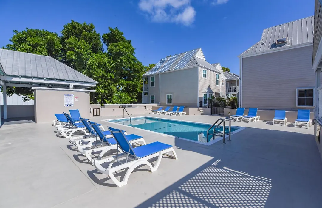 Casa Key West-Pool & Free Parking-1