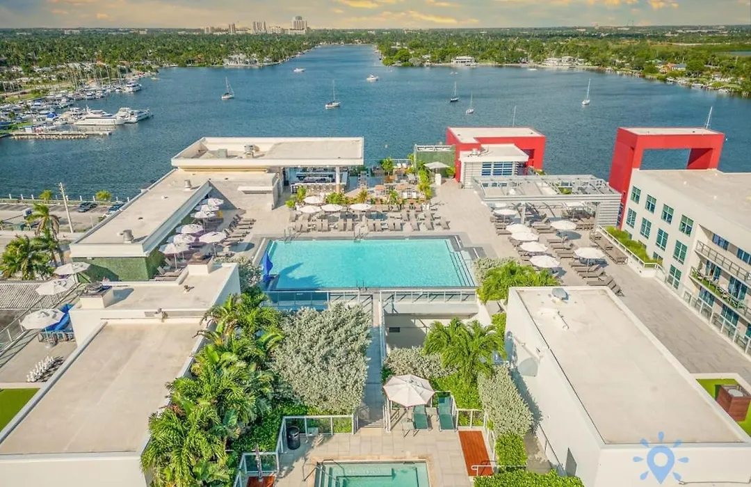 Rooftop Pool - Hot Tub - Gym - Hollywood Beach-1