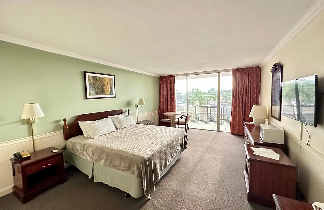 Hotel Chateaubleau-1