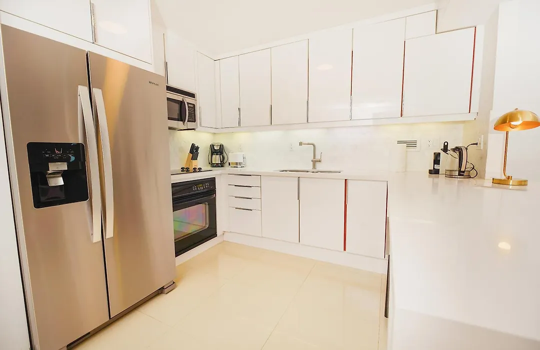 Ba Miami Apartments-1