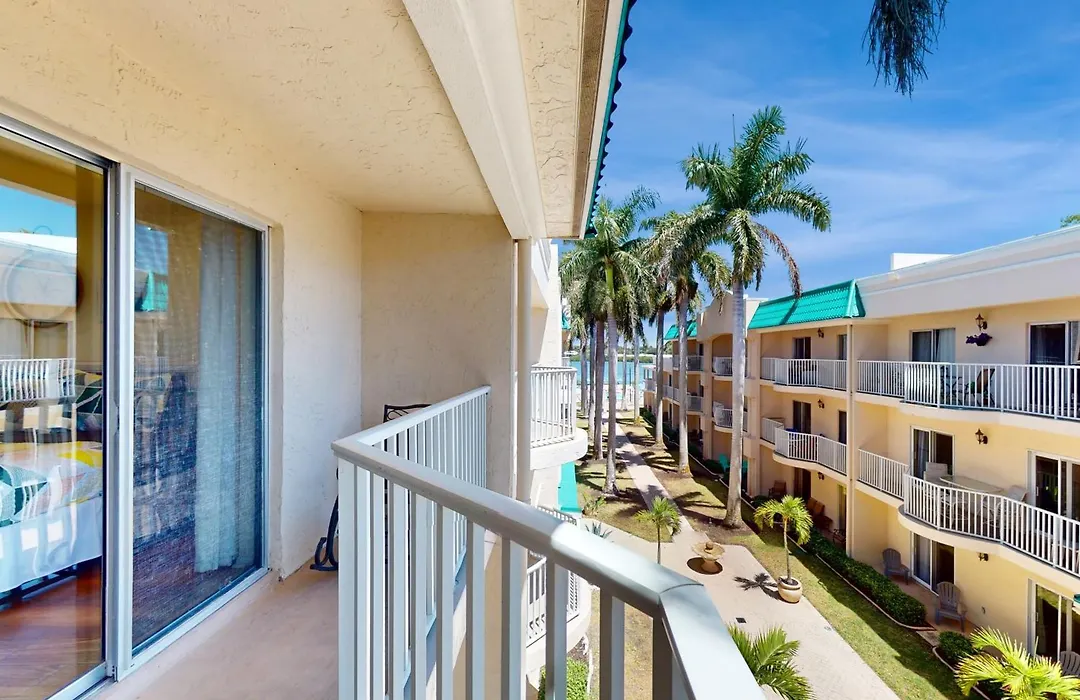 The Palm Bay Club Unit 311-1