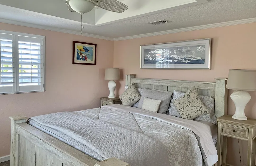 Island House Beach Resort 40B-1