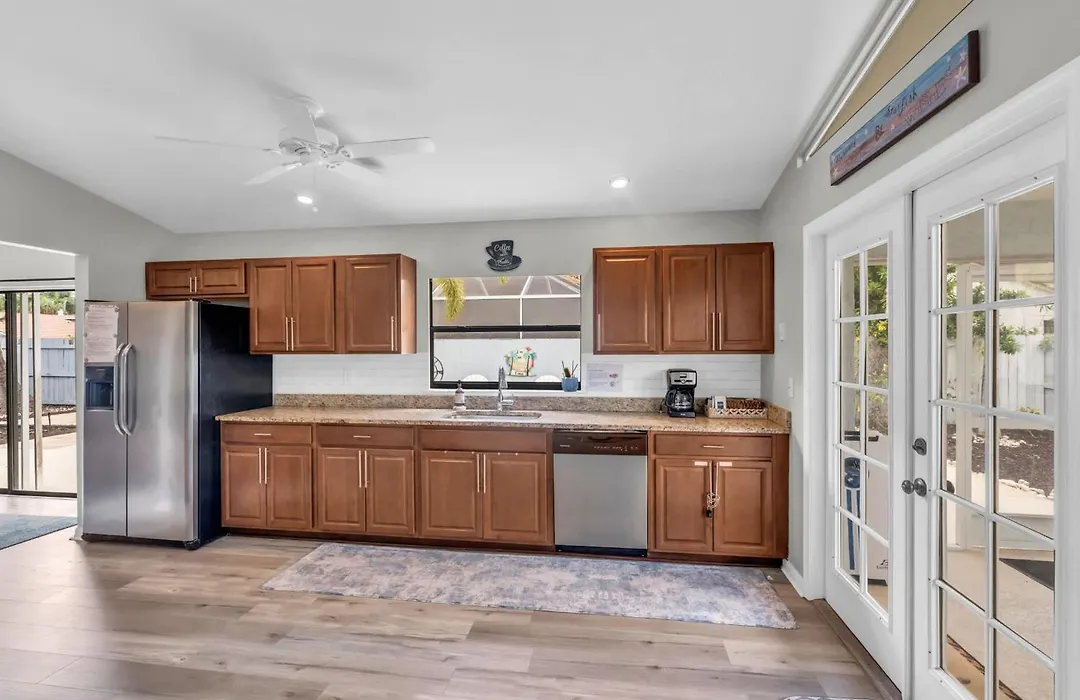 Charming Heated Pool Home - 3 Miles To The Beach, Pet And Family Friendly -Available Year Round!-1