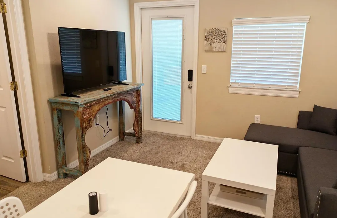 Private Entrance 1 Bd Guest Suite In Cypress Gardens Near Legoland-1