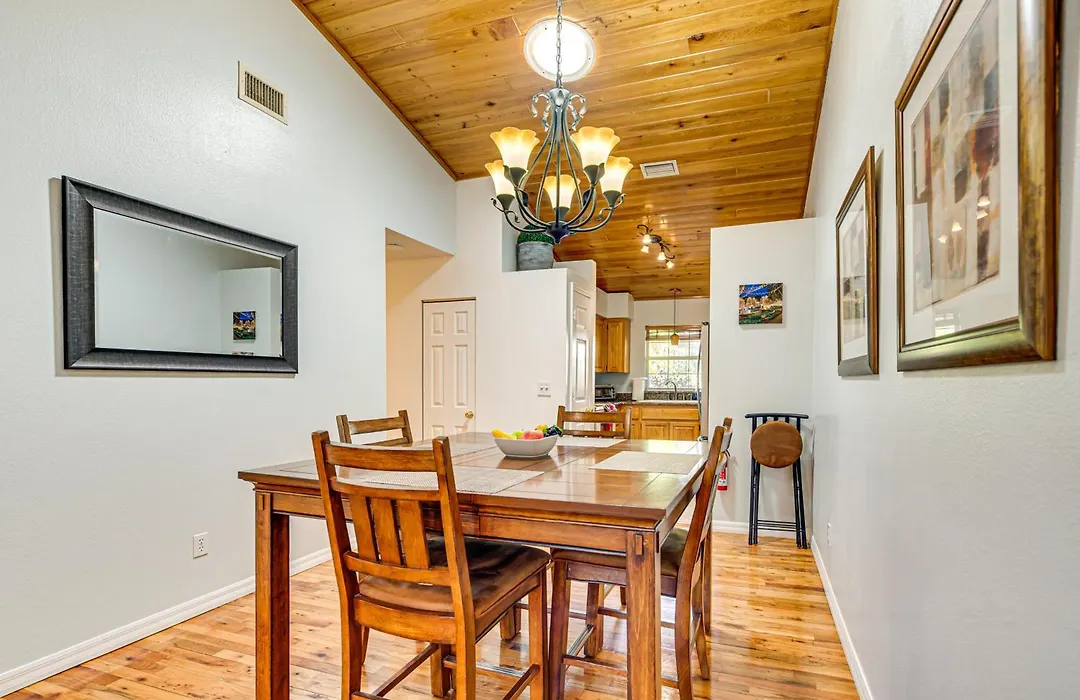 Walkable Gem In Mount Doras Historic District-1
