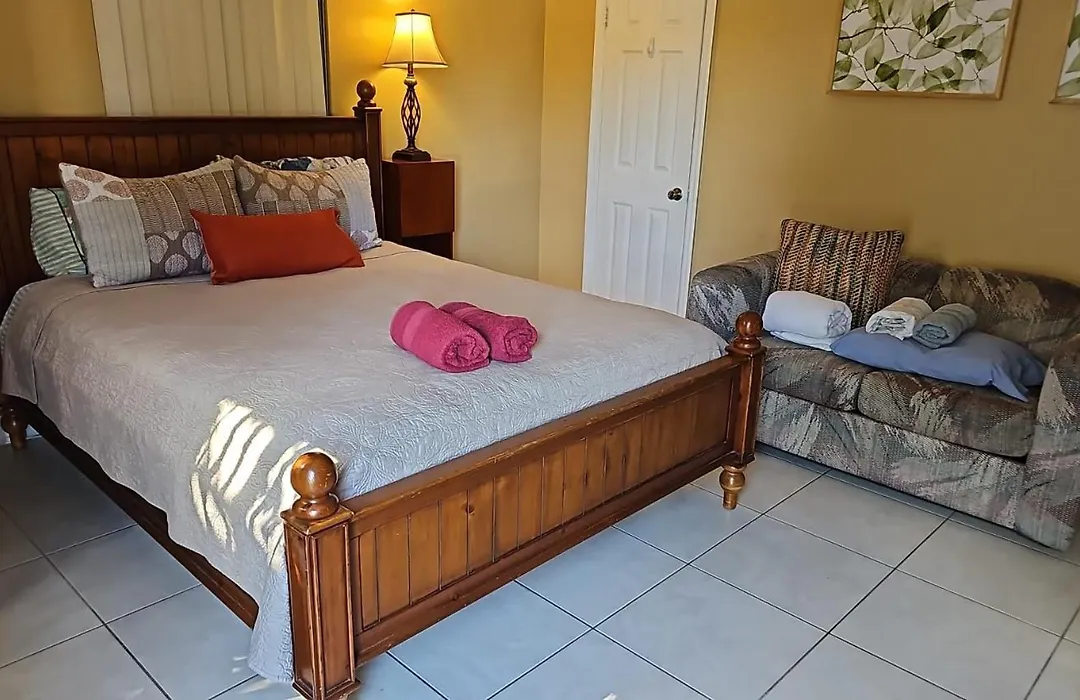 Royal Poinciana Stay-1