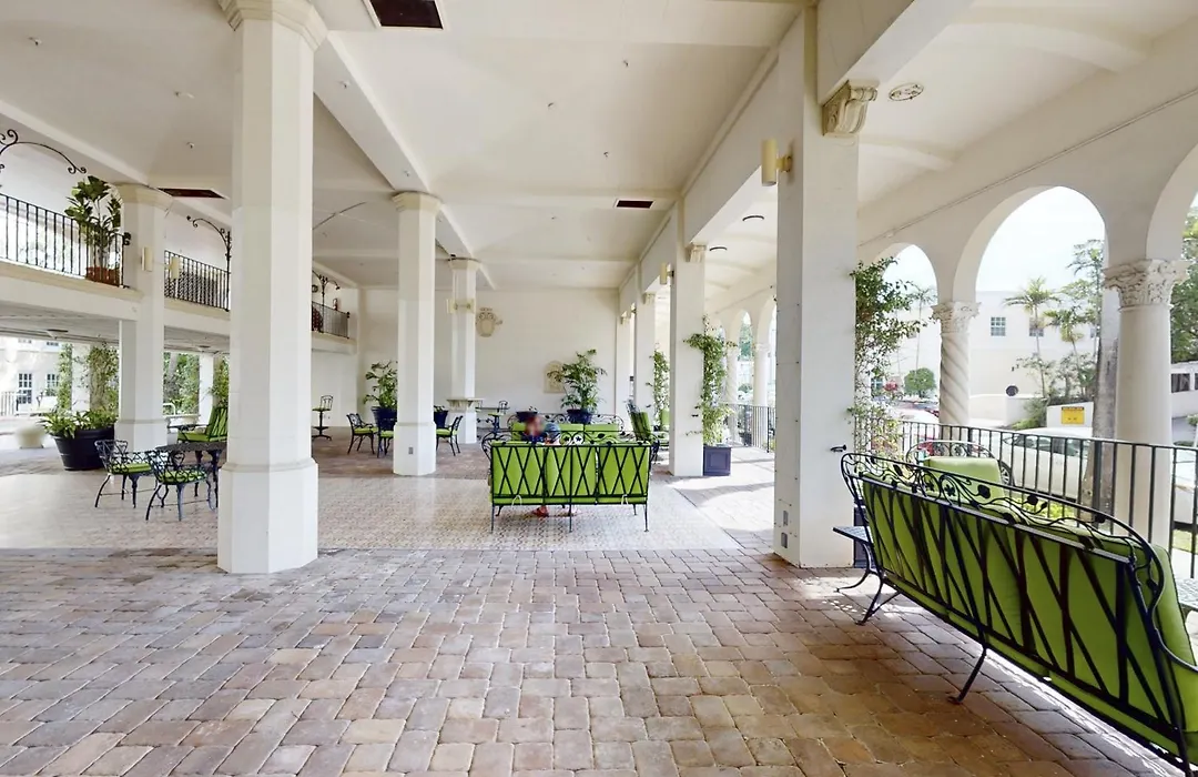 Palm Beach Hotel & Sunrise Cottage-1