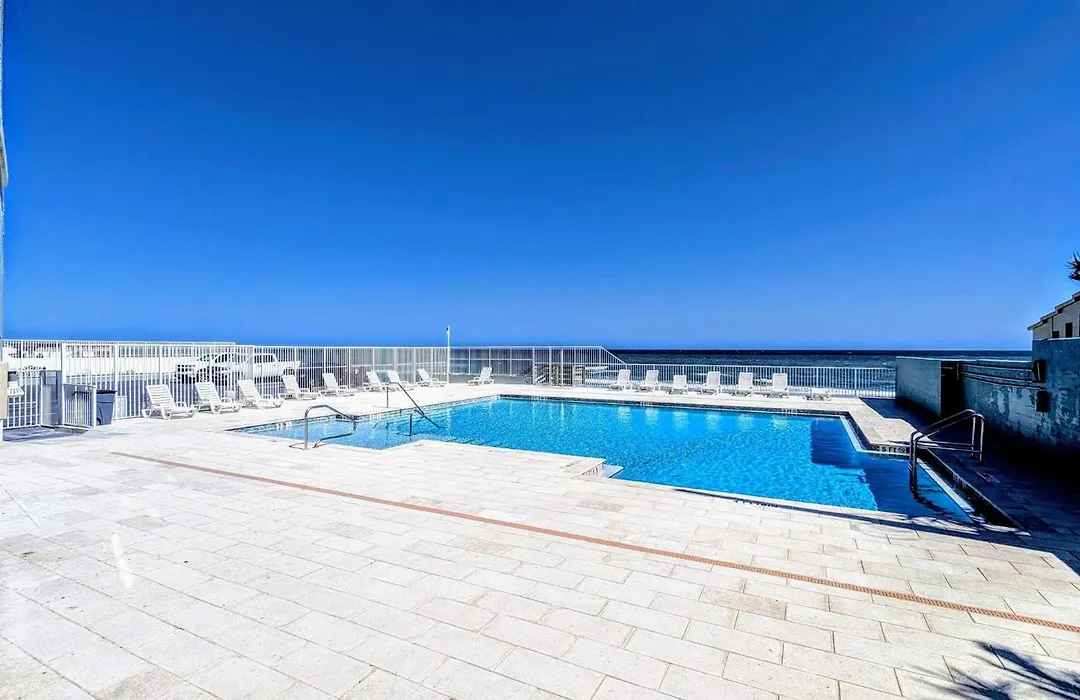 I Need A Vacay Now! Remodeled Studio-1