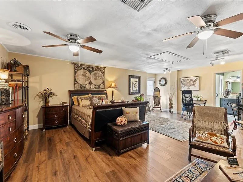 College Park-Orlando 5Star Villa Oasis - Home Away From Home - Quiet Neighborhood-Private Botanical Courtyard - Mins From Eola,Dt, Winter Park - Free Parking & Ev Plug In-1
