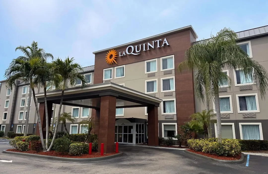 La Quinta By Wyndham Naples East-1