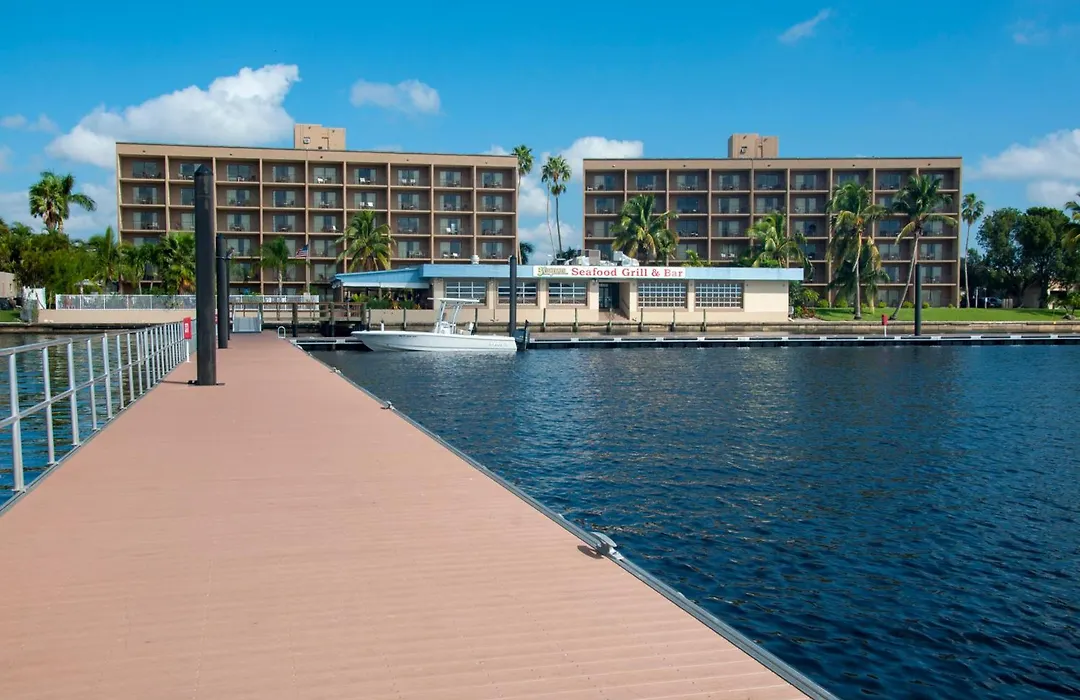 Best Western Fort Myers Waterfront-1