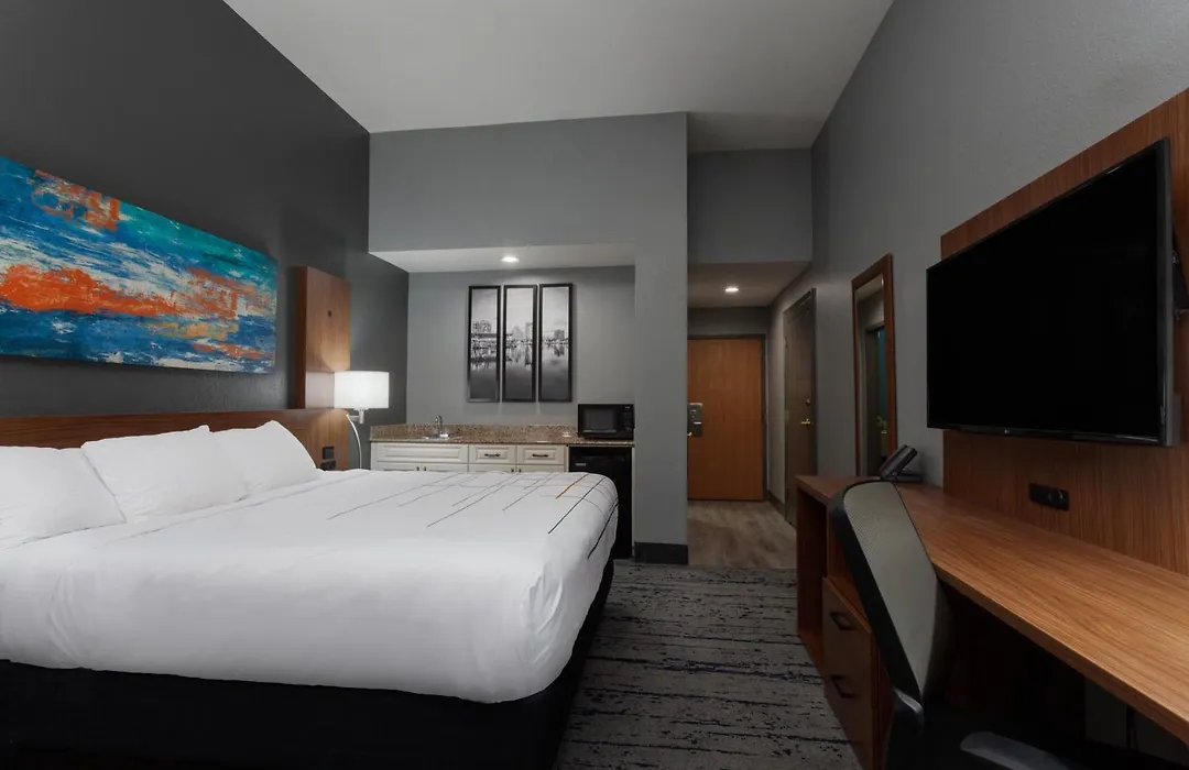 La Quinta By Wyndham St. Petersburg Northeast *Newly Renovated-1