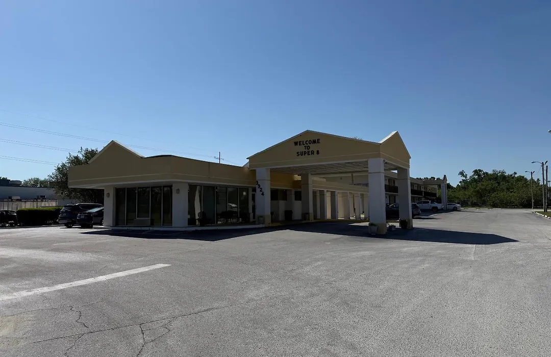 Super 8 By Wyndham Ocala I-75-1