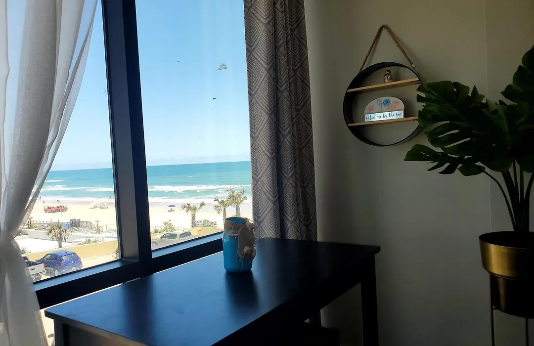 Oceanview Couples Retreat By Boardwalk & Top Cuisine-1