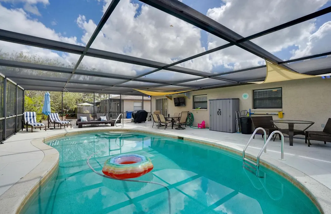 2 Mi To Bonita Beach Bbq-Ready Townhome!-1