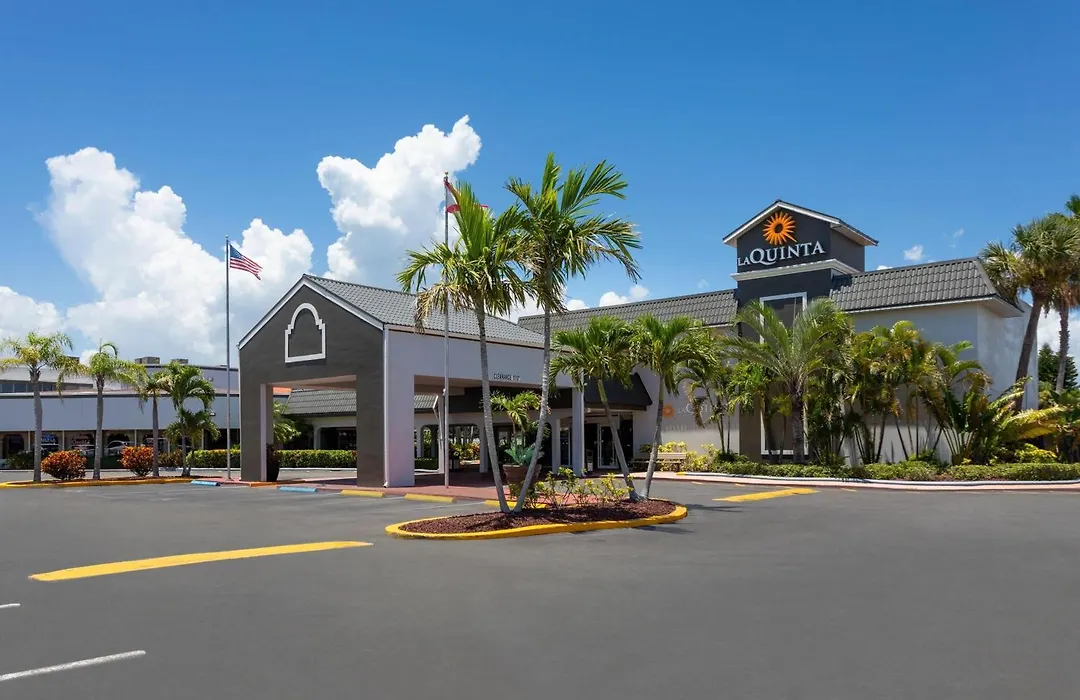 La Quinta Inn By Wyndham Cocoa Beach-Port Canaveral-1