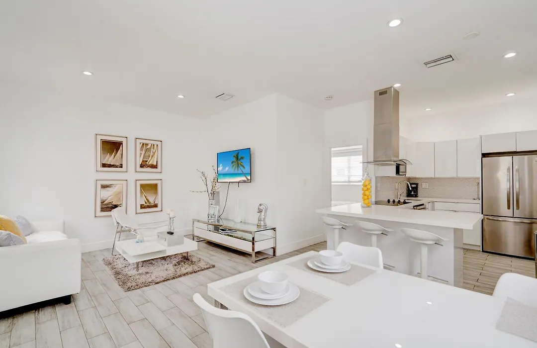 Modern & New,Excellent Location Miami-1