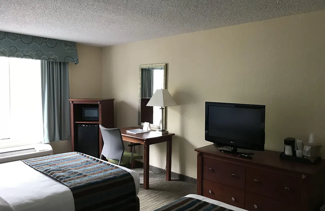 Baymont By Wyndham Gainesville I-75-1