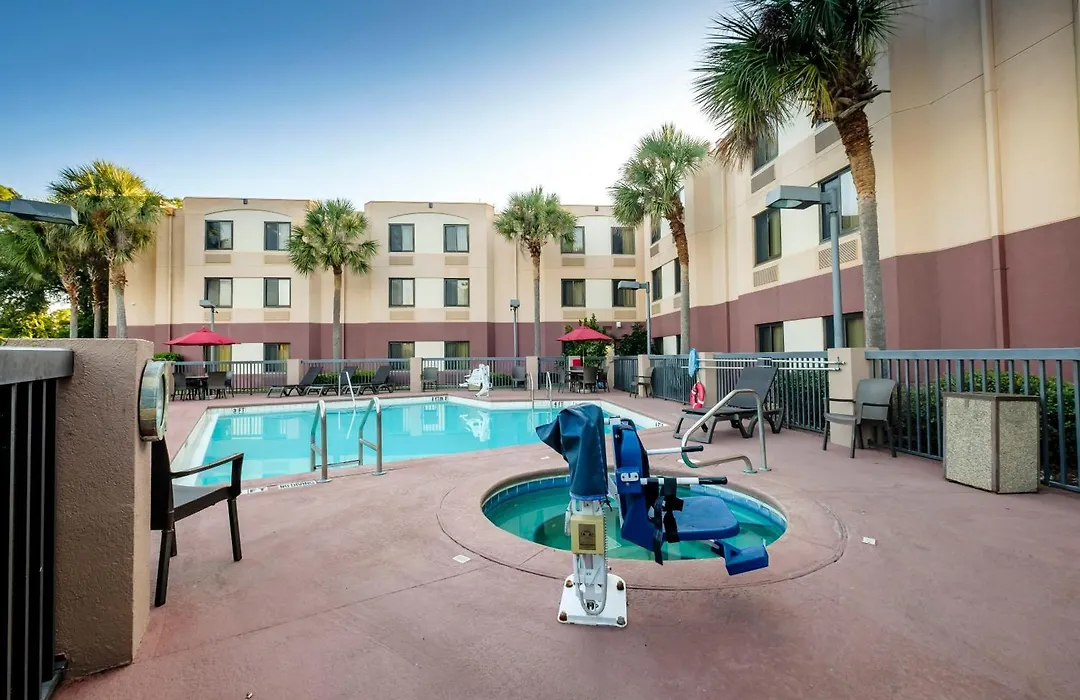 Red Roof Inn Plus+ Palm Coast-1