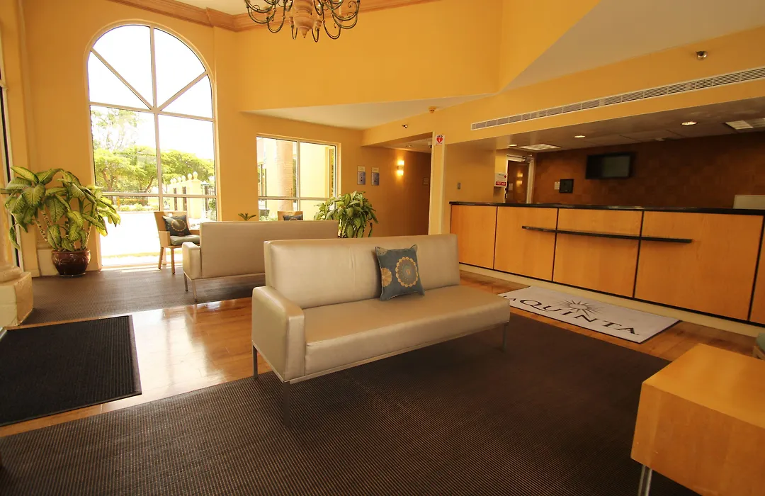 La Quinta By Wyndham West Palm Beach Airport-1