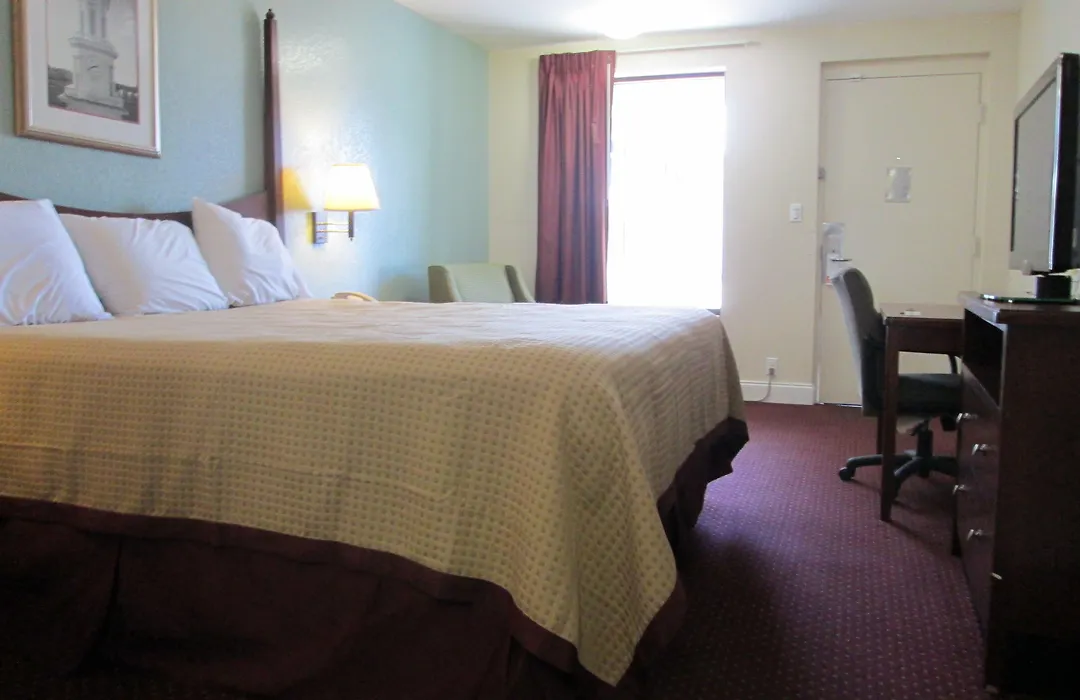 Regency Inn Near Boardwalk & Hurlburt Field-1